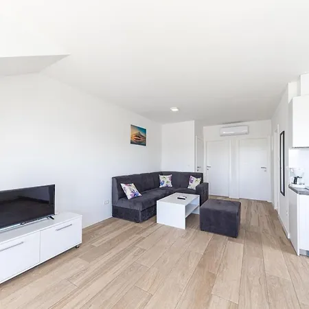 Blue View Apartment